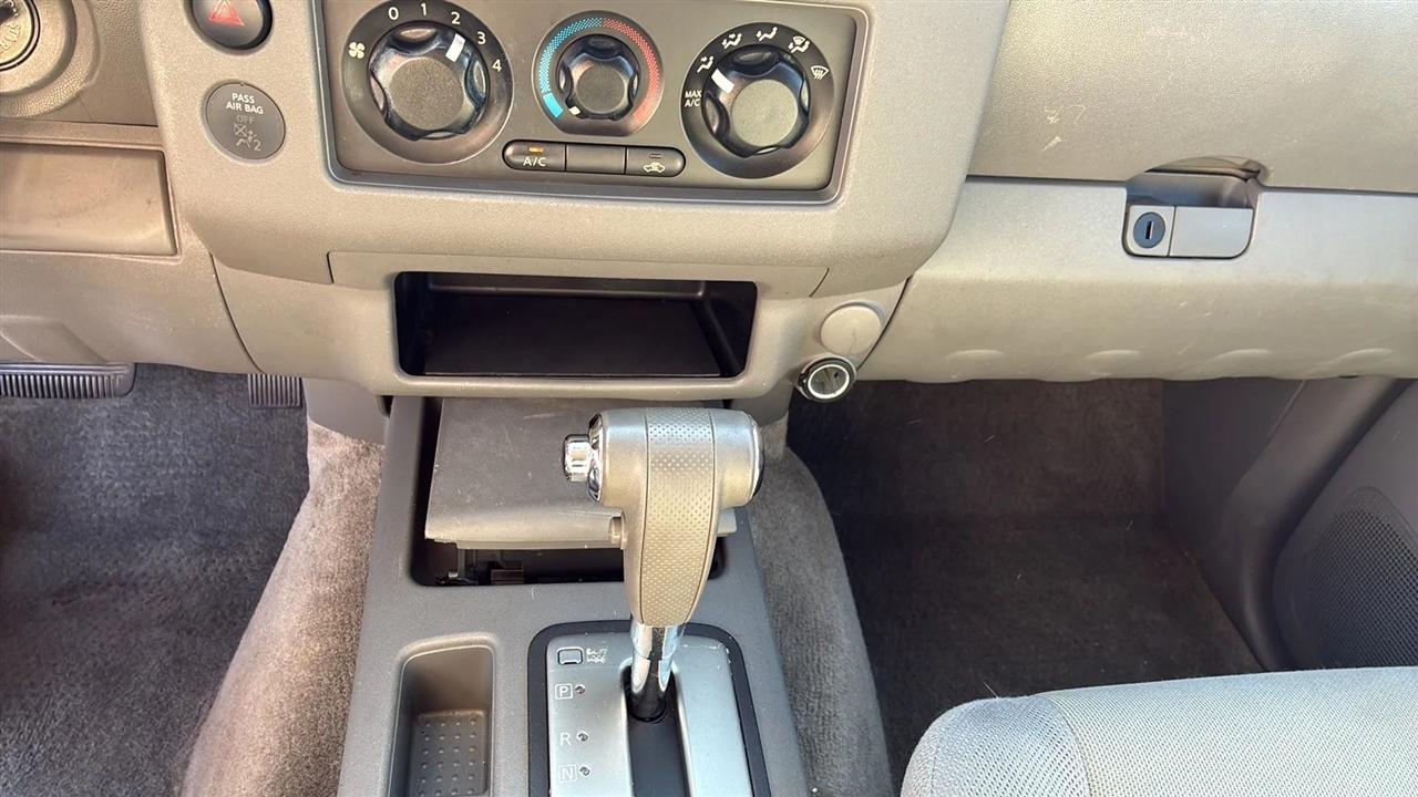 Nissan Frontier  2011