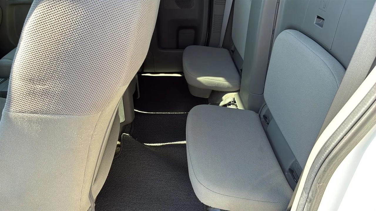 Nissan Frontier  2011