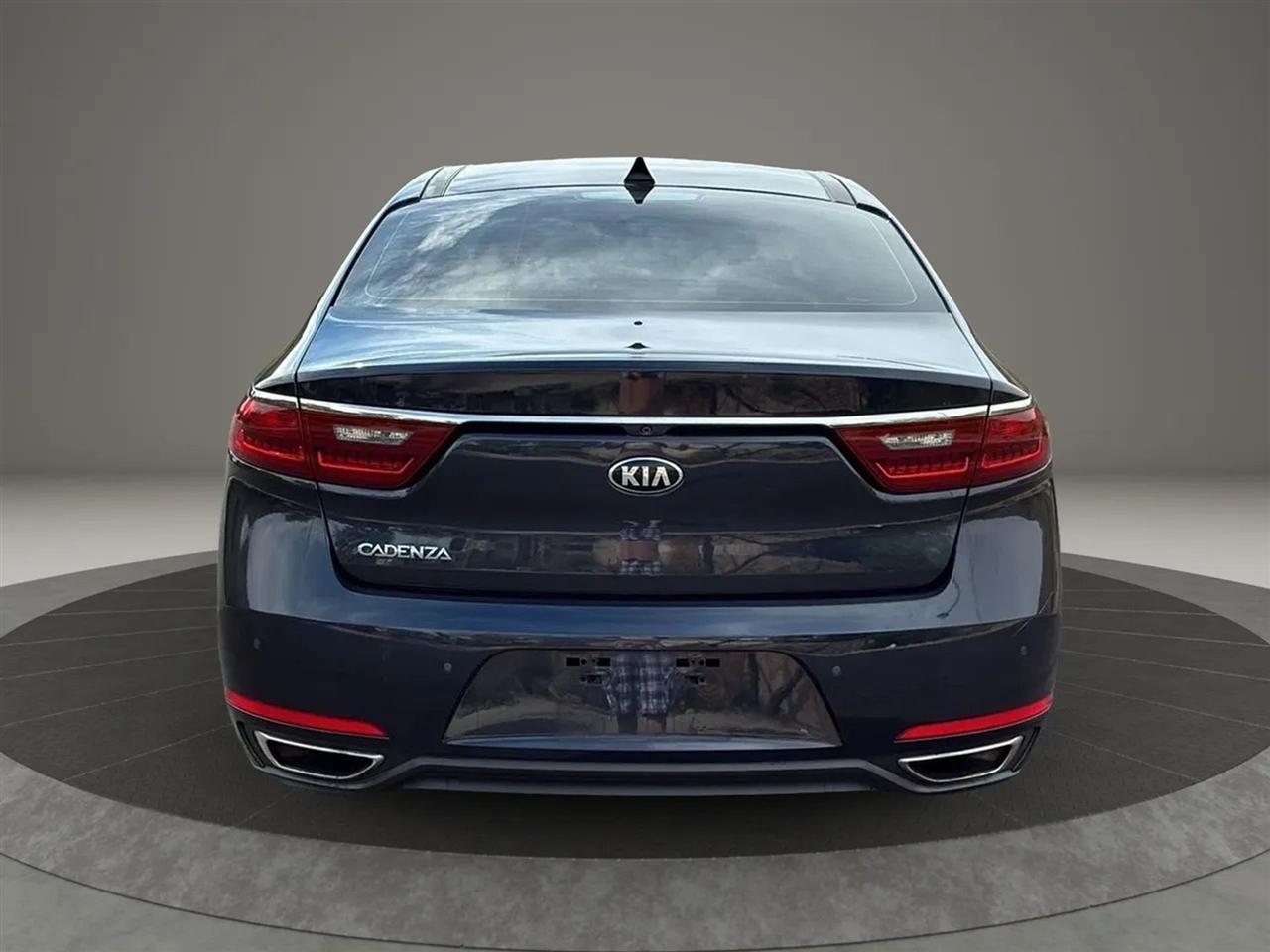 Kia Cadenza  2019