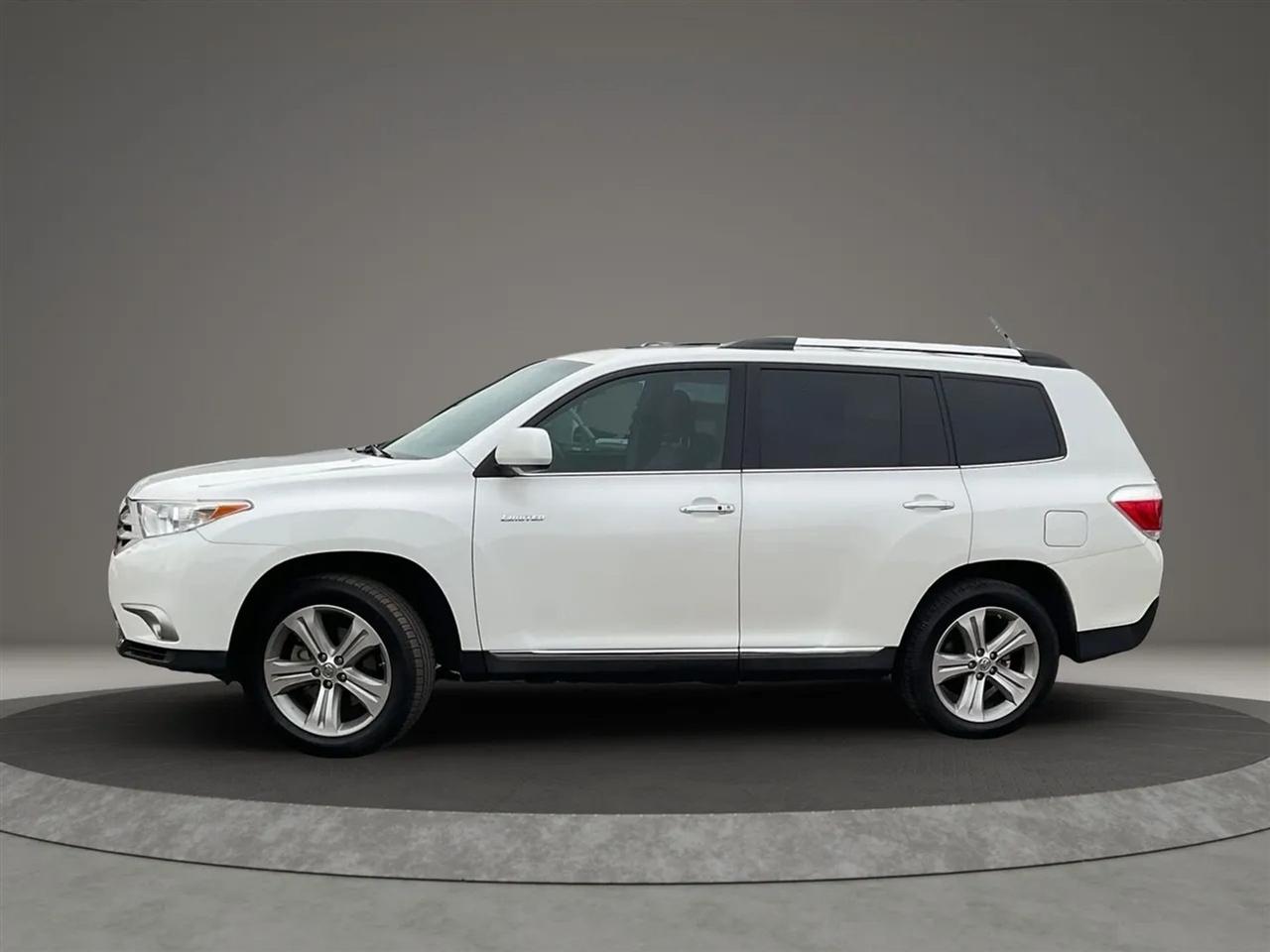Toyota Highlander  2013