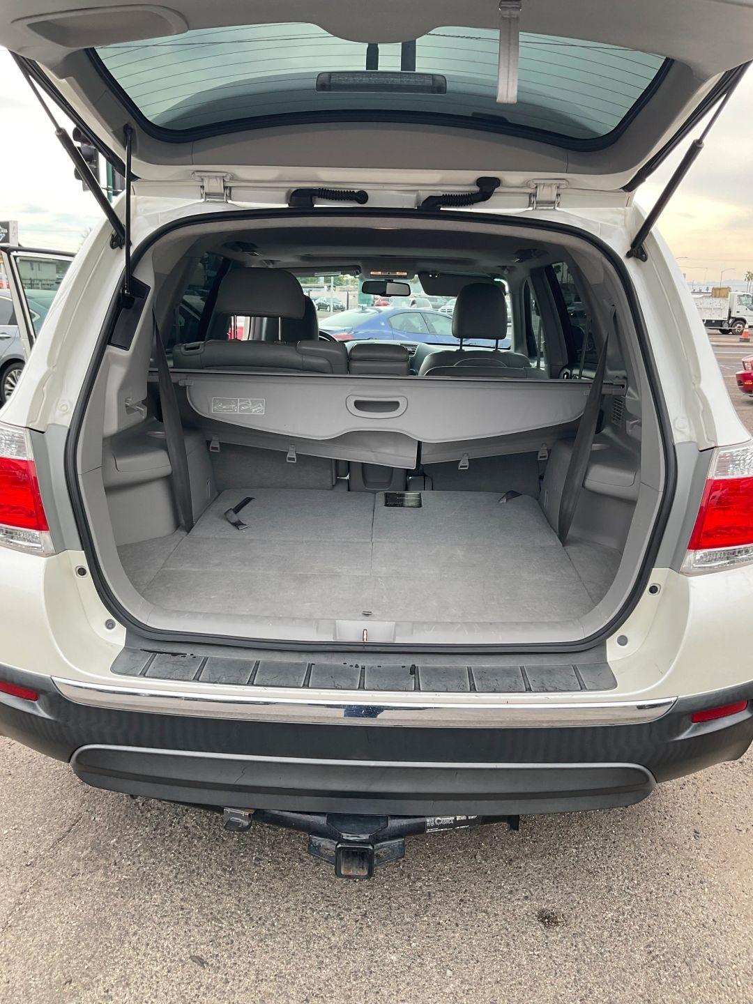 Toyota Highlander  2013