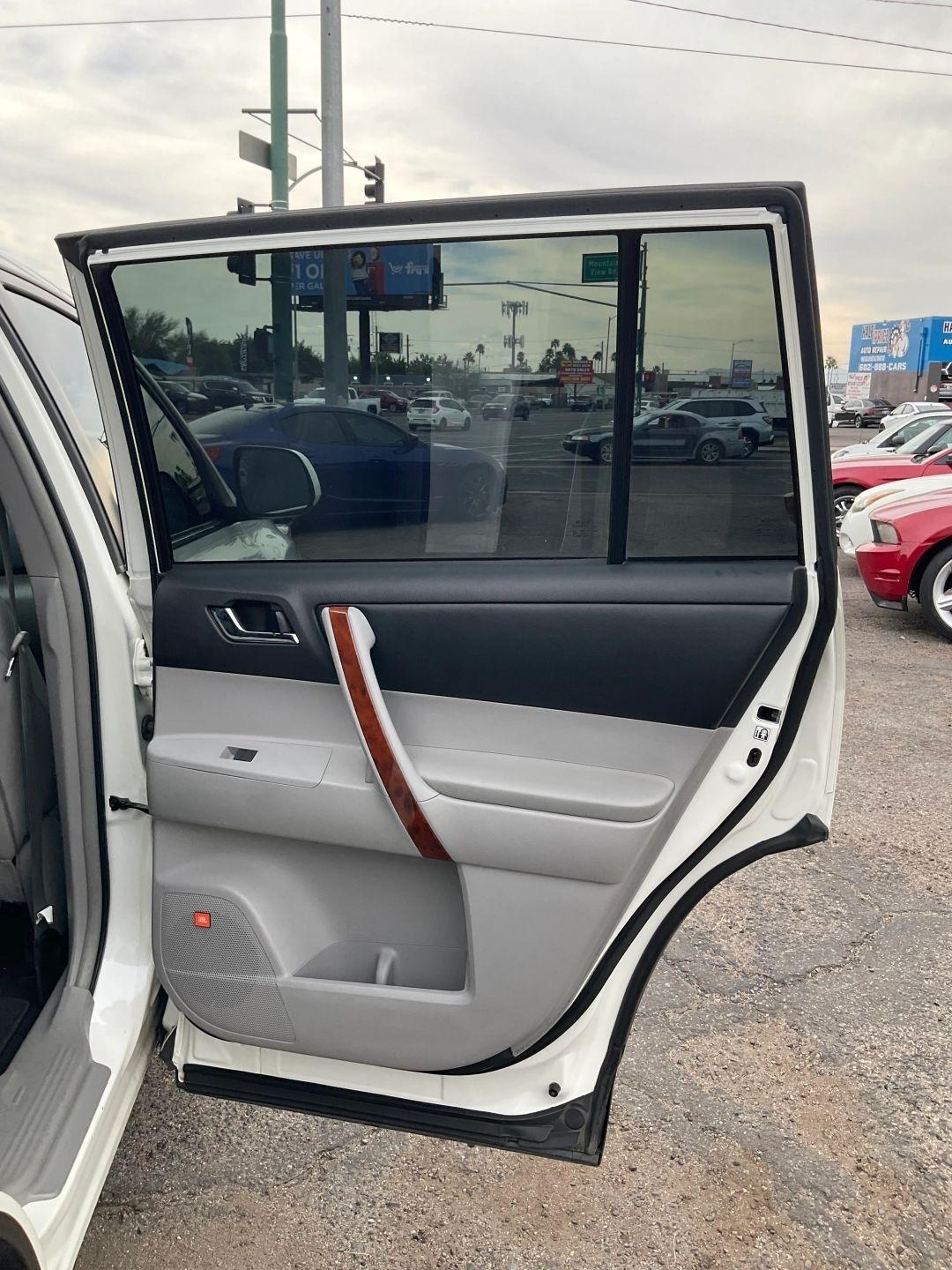 Toyota Highlander  2013