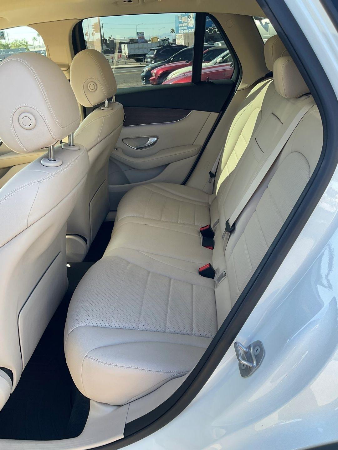 Mercedes-Benz GLC-Class  2020