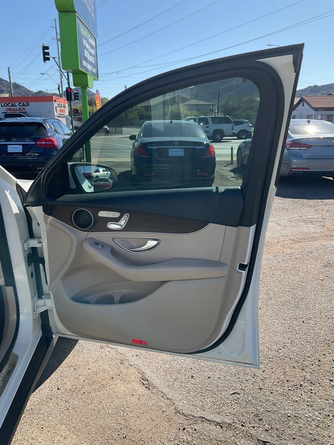 Mercedes-Benz GLC-Class  2020