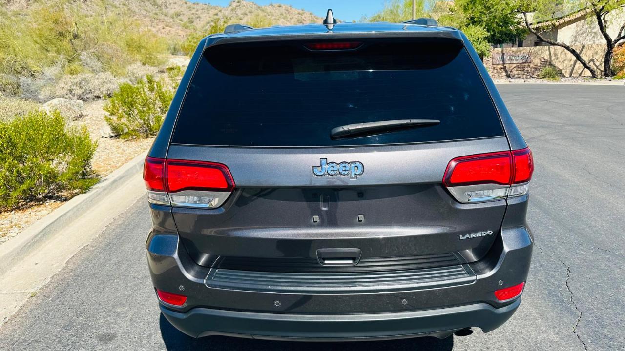 Jeep Grand Cherokee Laredo 2WD 2020