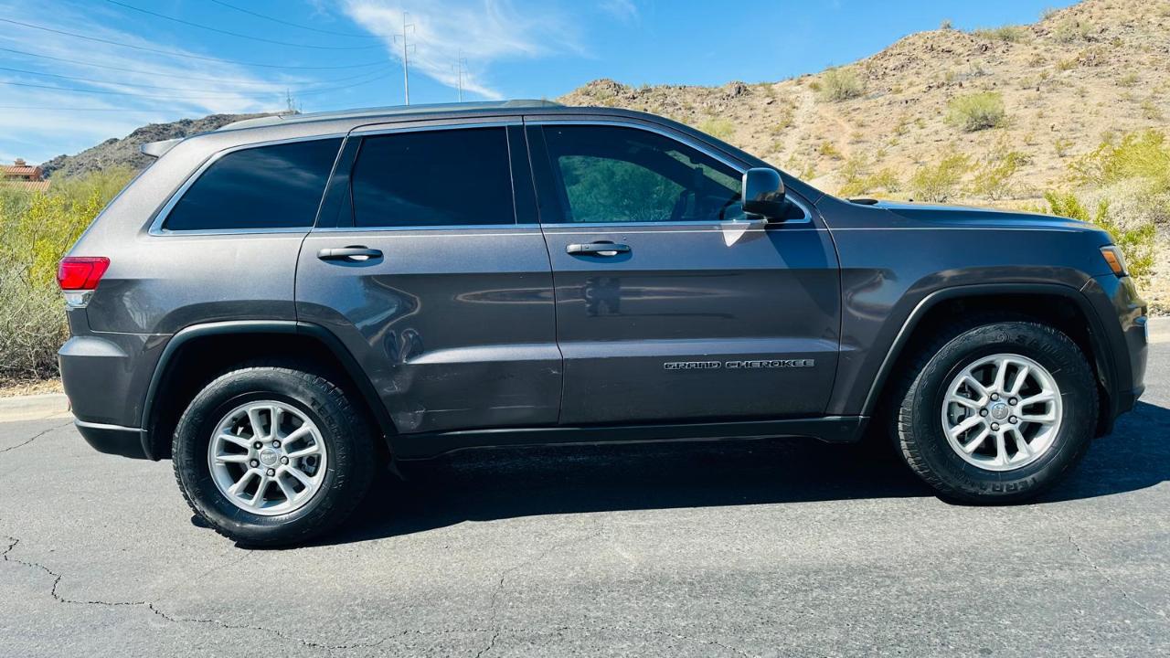 Jeep Grand Cherokee Laredo 2WD 2020