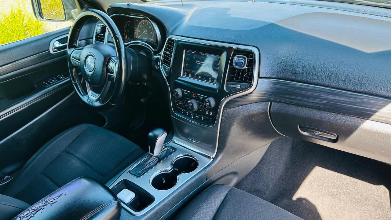 Jeep Grand Cherokee Laredo 2WD 2020