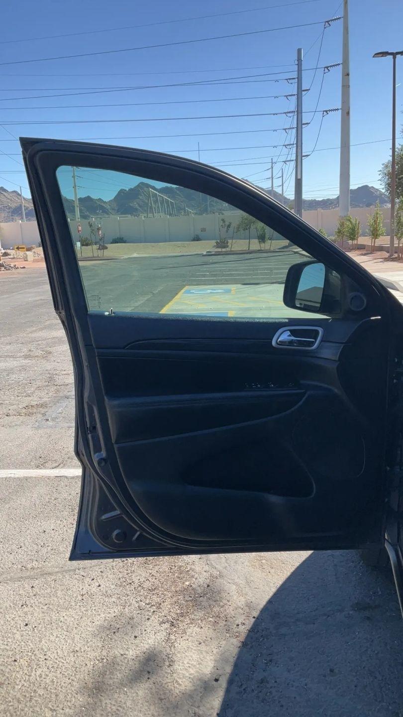 Jeep Grand Cherokee Laredo 2WD 2020