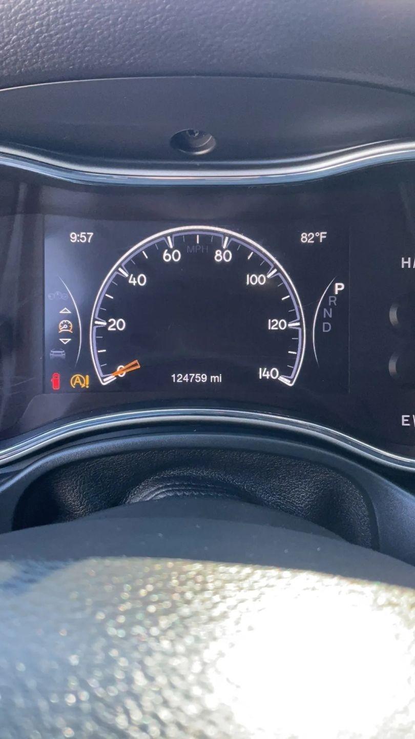 Jeep Grand Cherokee Laredo 2WD 2020