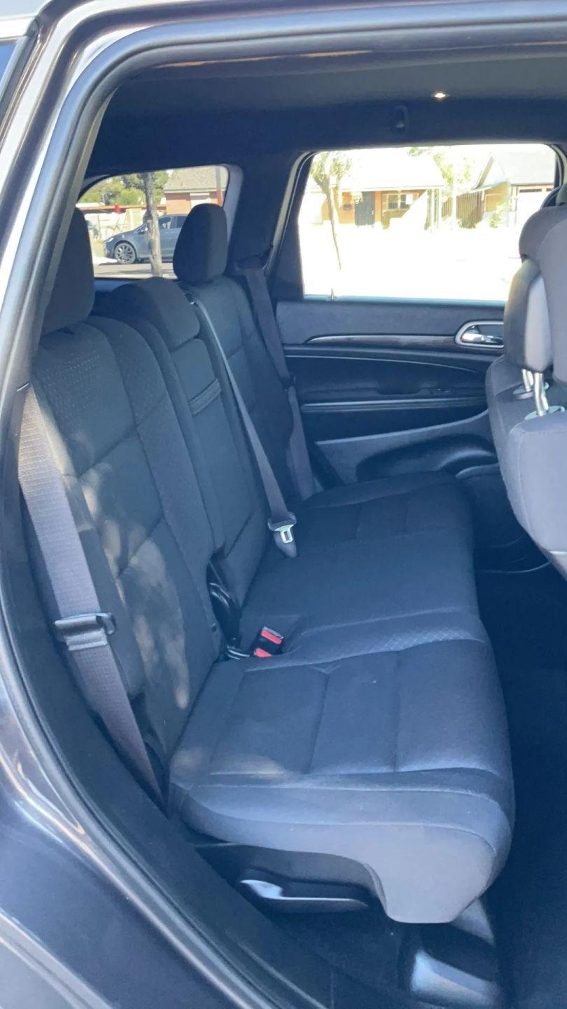 Jeep Grand Cherokee Laredo 2WD 2020