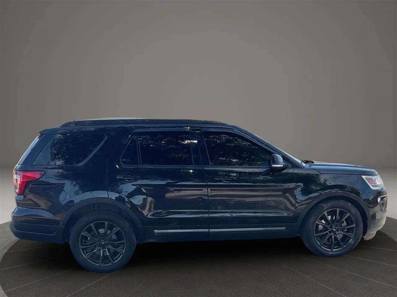 Ford Explorer  2018