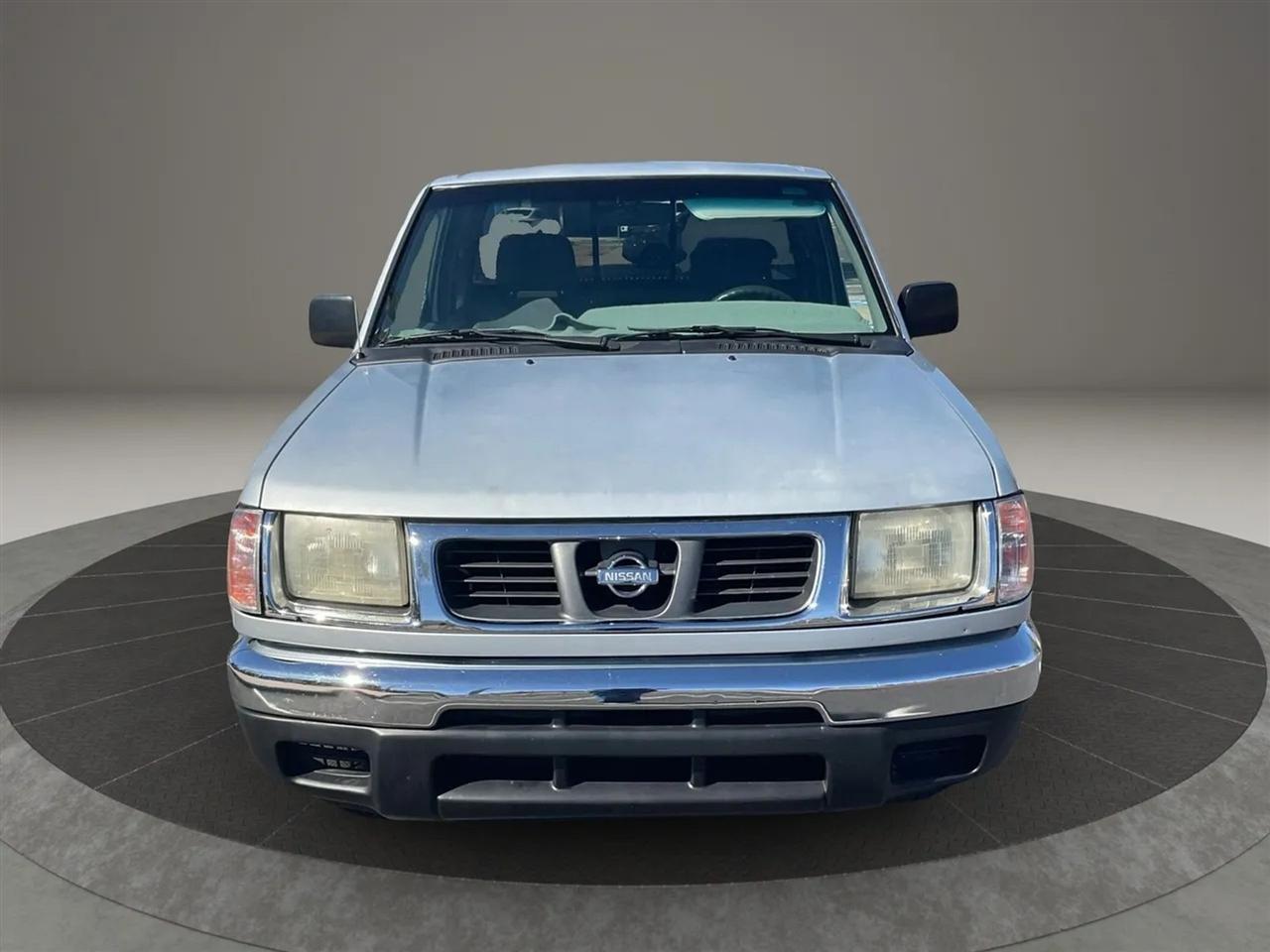 Nissan Frontier  2000