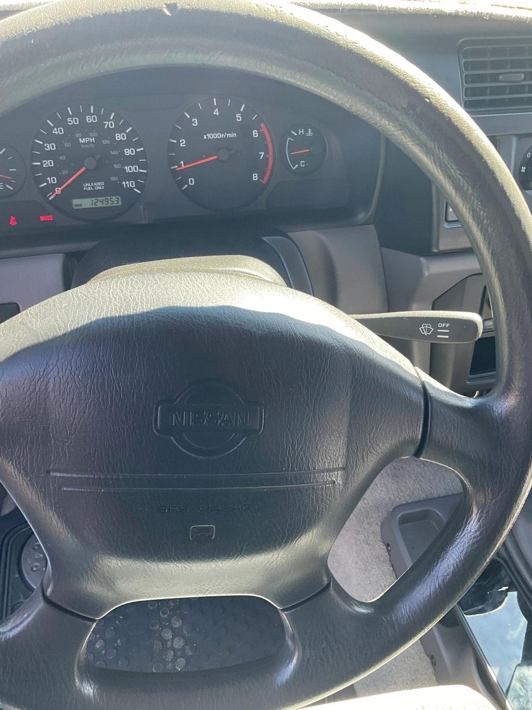 Nissan Frontier  2000