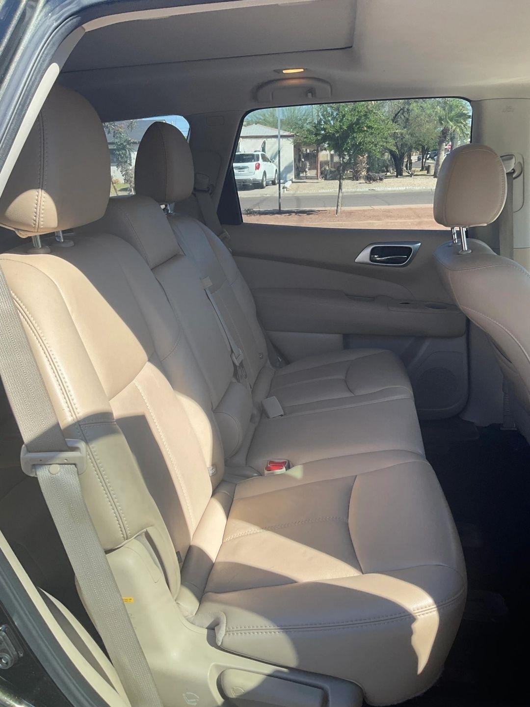 Nissan Pathfinder  2017