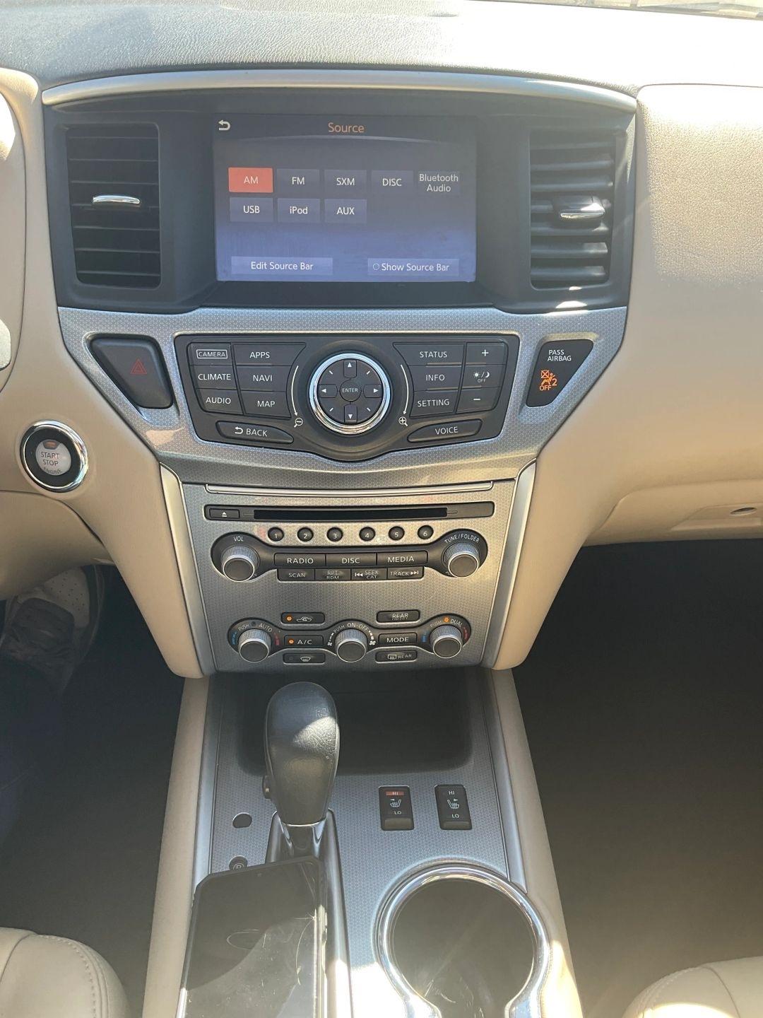 Nissan Pathfinder  2017