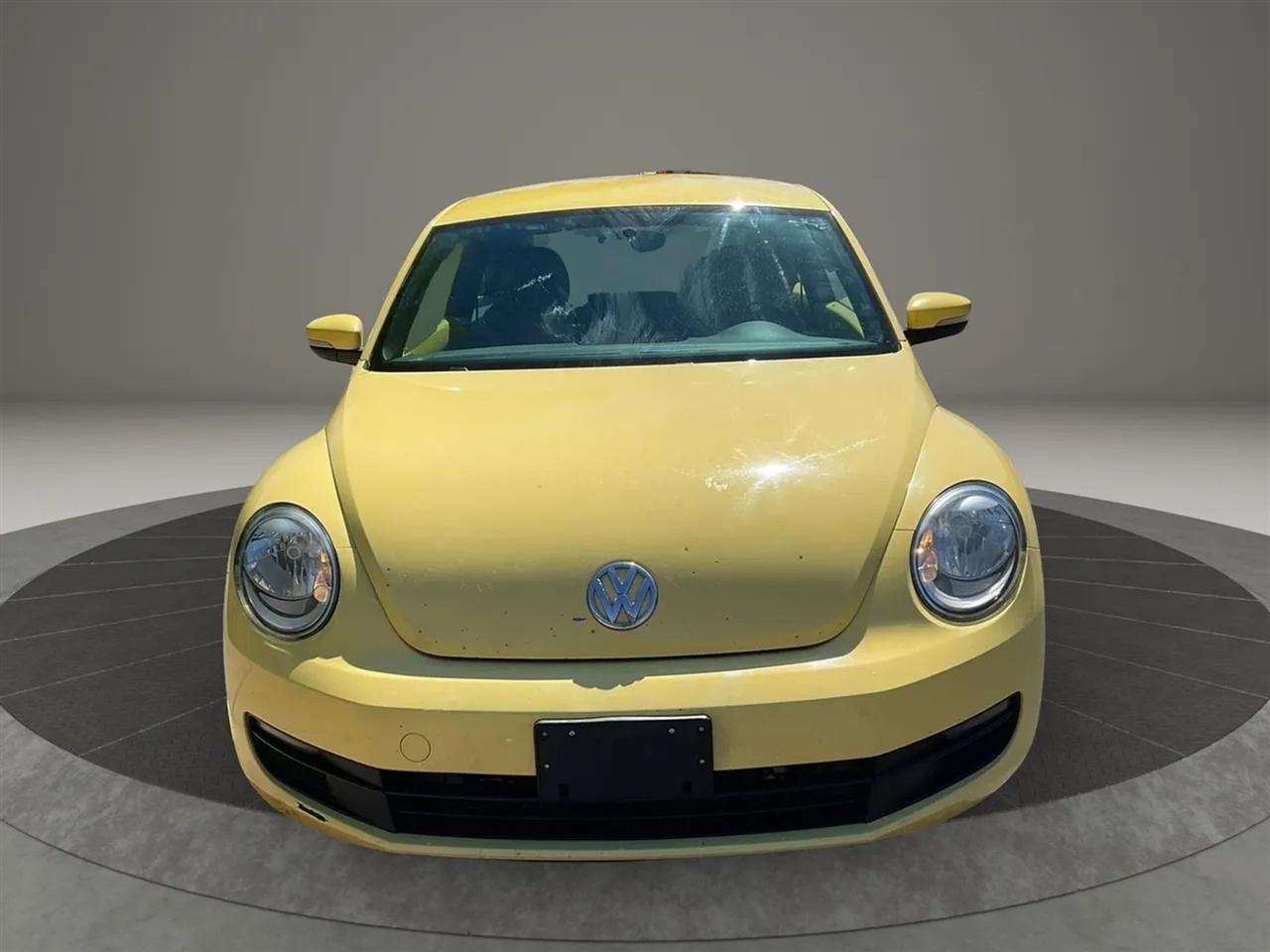 Volkswagen Beetle  2012
