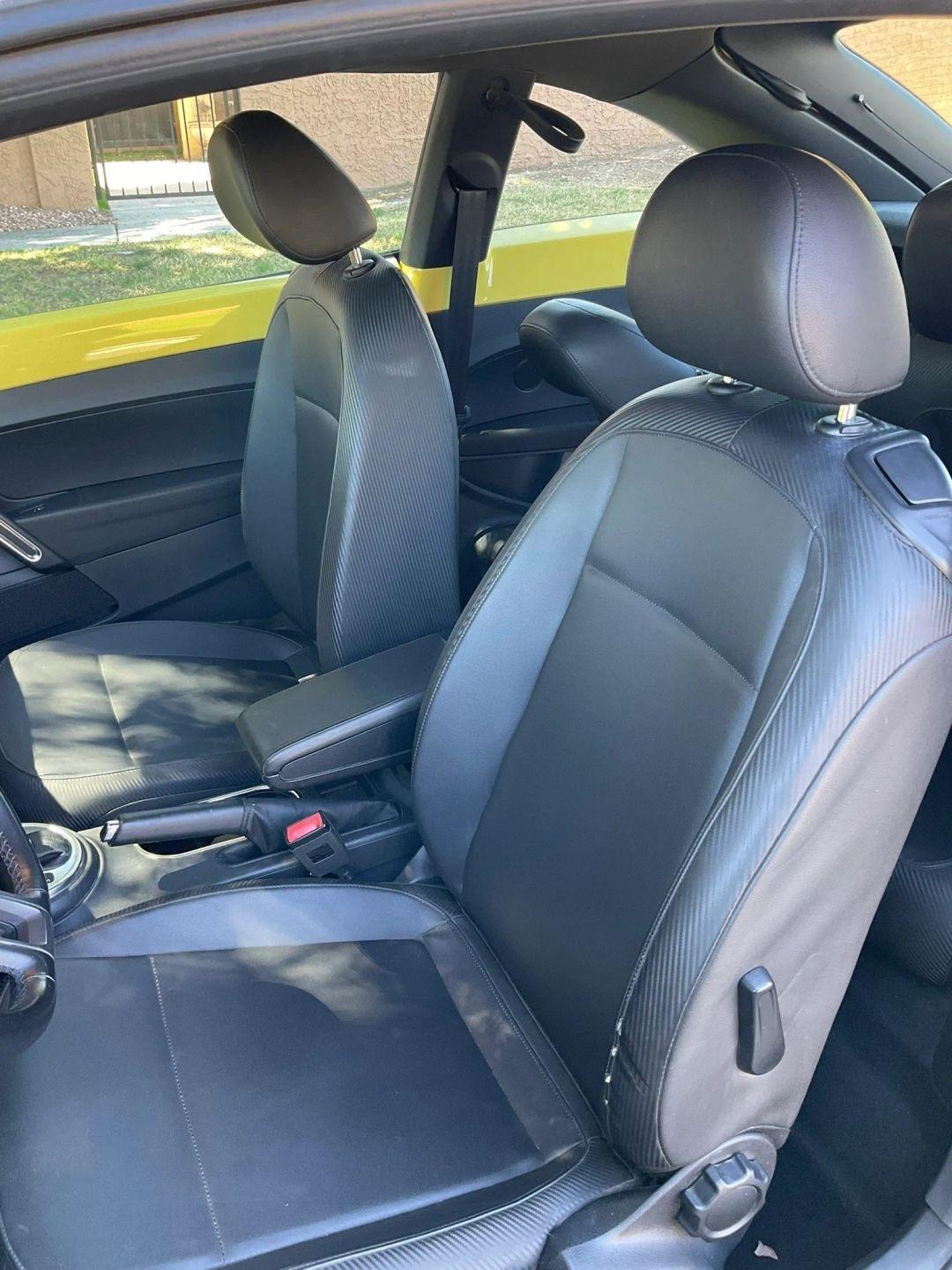 Volkswagen Beetle  2012