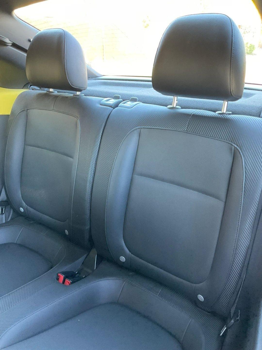 Volkswagen Beetle  2012