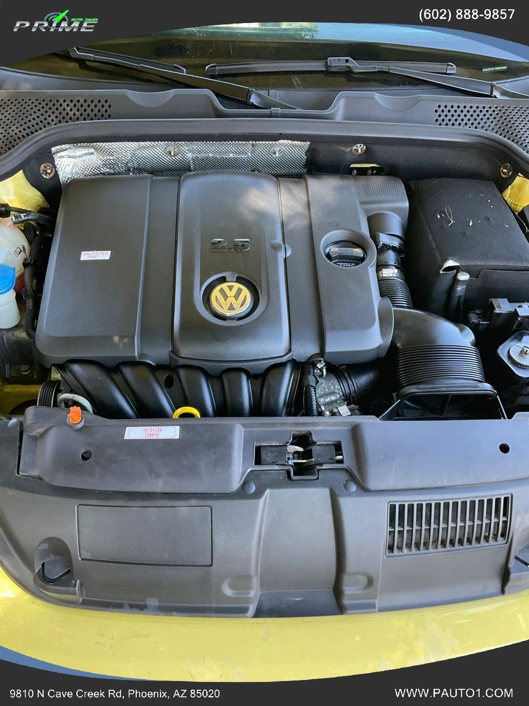 Volkswagen Beetle  2012