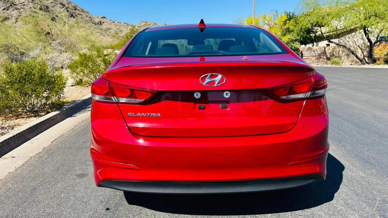 Hyundai Elantra Value Edition 6A 2017