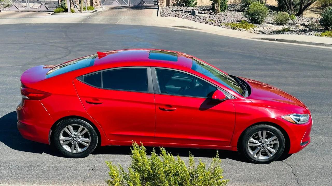 Hyundai Elantra Value Edition 6A 2017