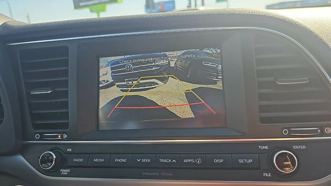 Hyundai Elantra Value Edition 6A 2017