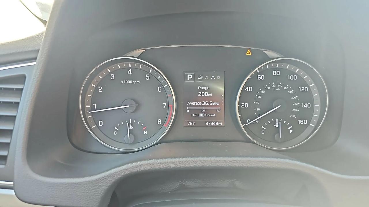 Hyundai Elantra Value Edition 6A 2017