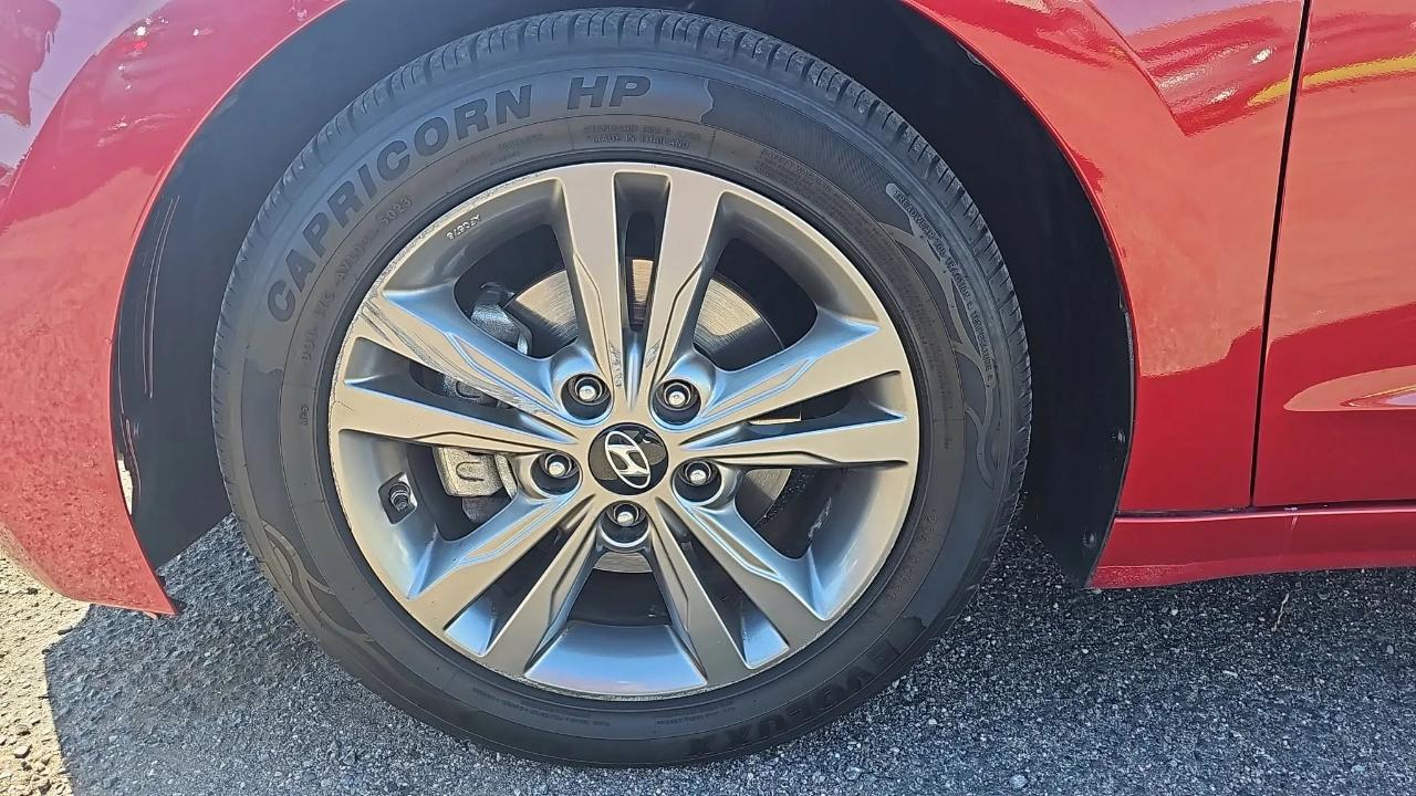 Hyundai Elantra Value Edition 6A 2017