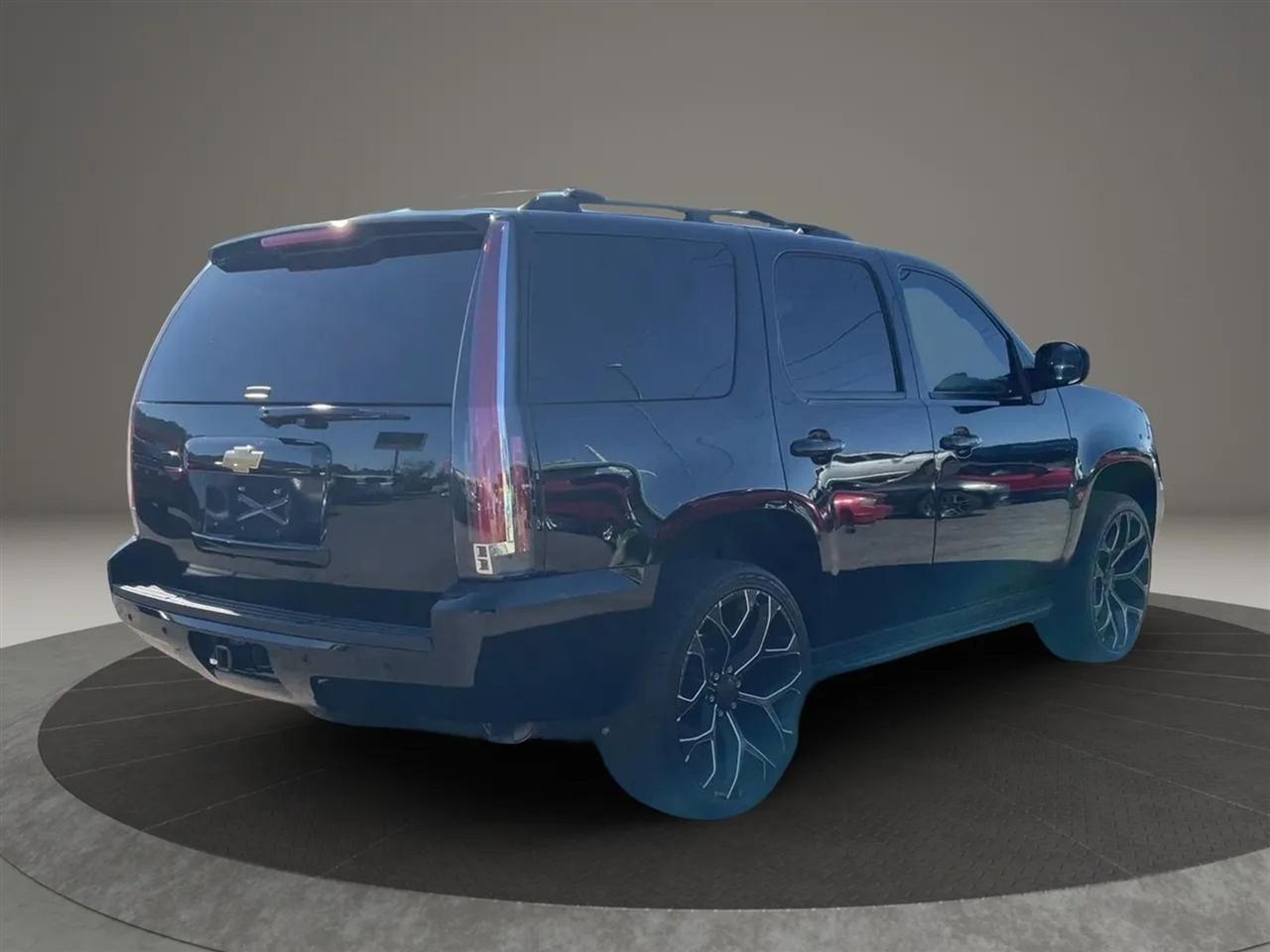 Chevrolet Tahoe  2013