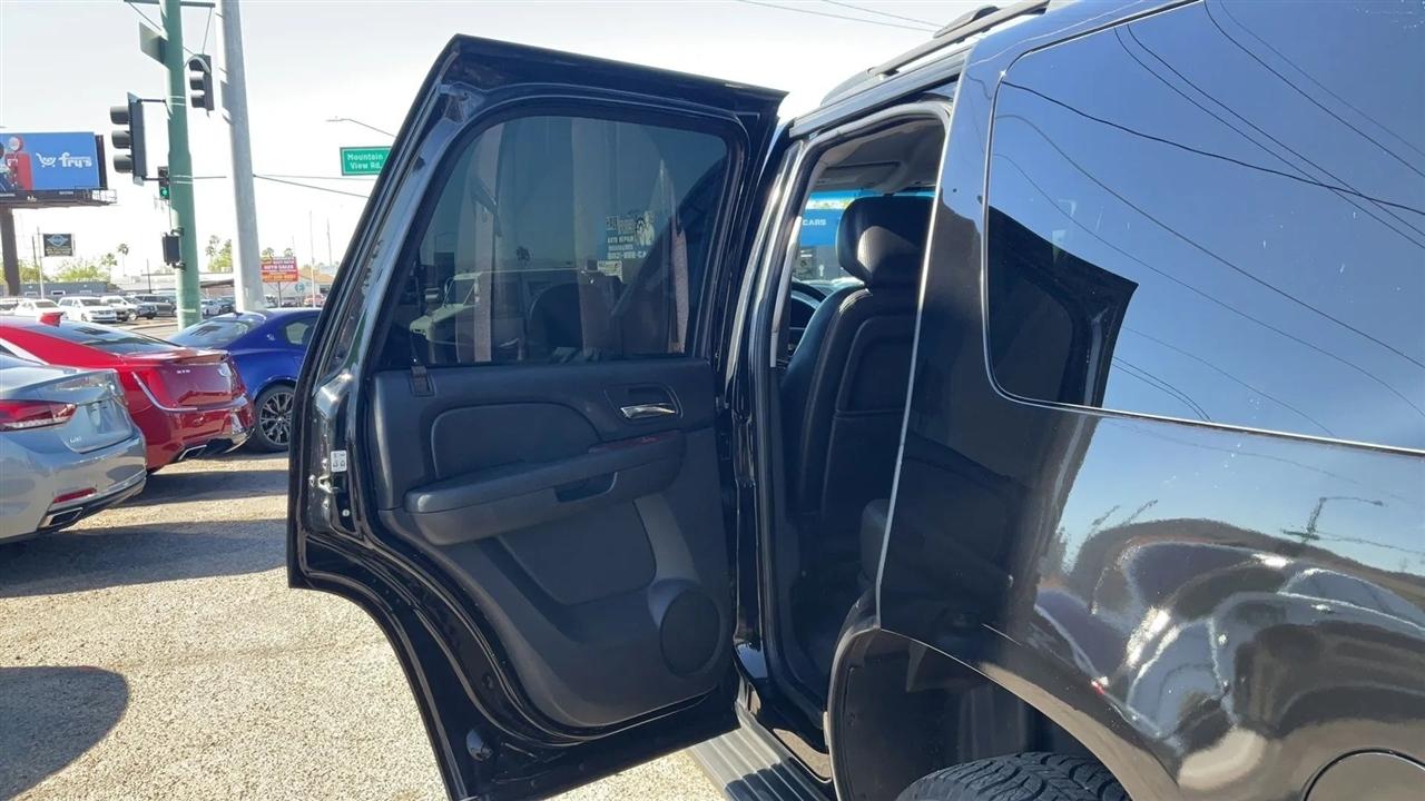 Chevrolet Tahoe  2013