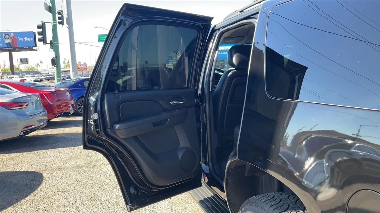 Chevrolet Tahoe  2013