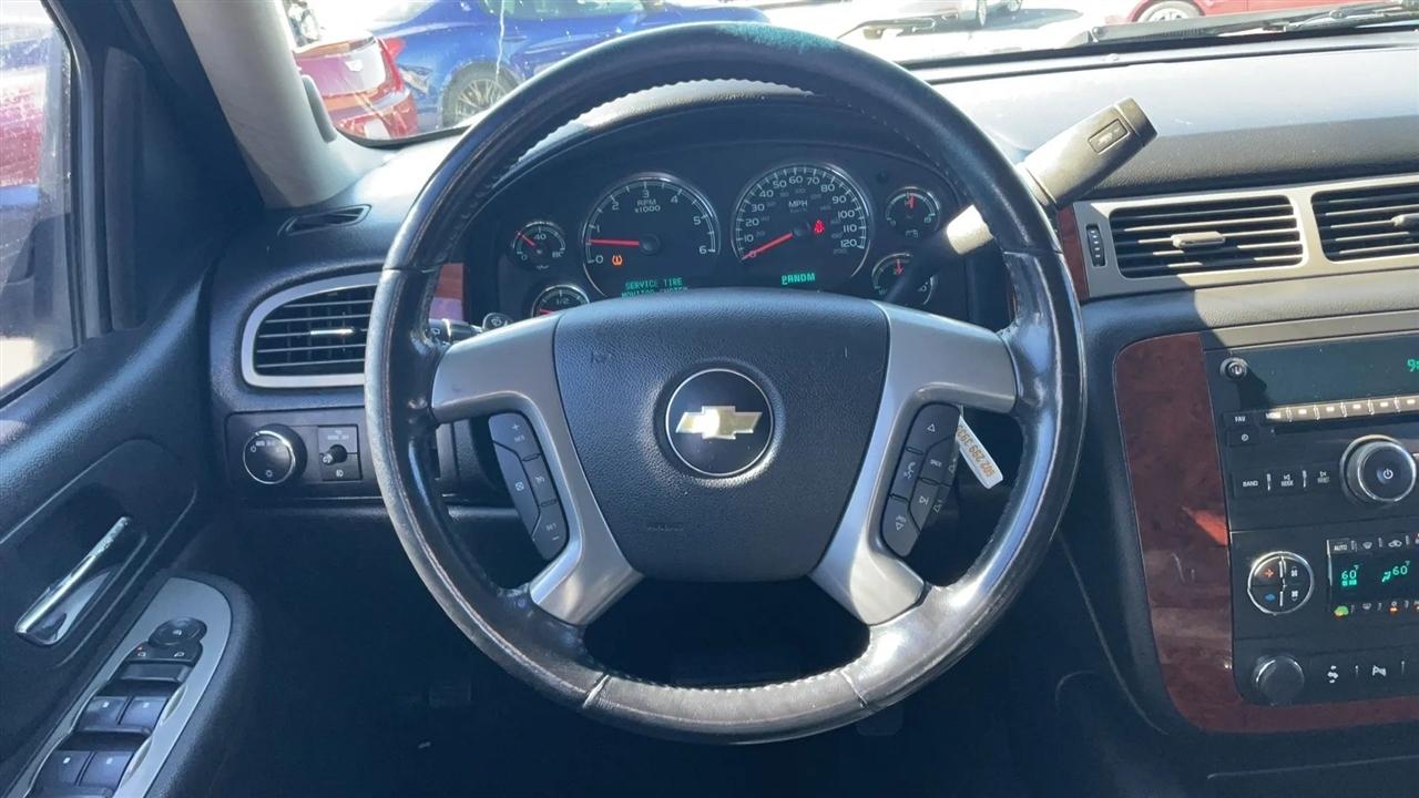 Chevrolet Tahoe  2013