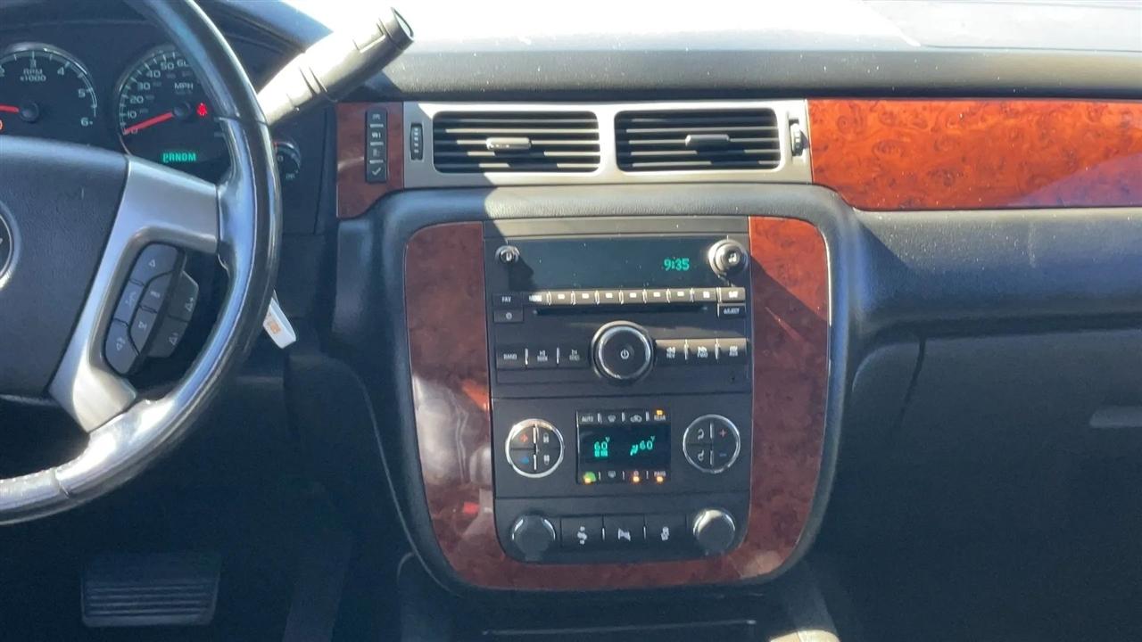 Chevrolet Tahoe  2013