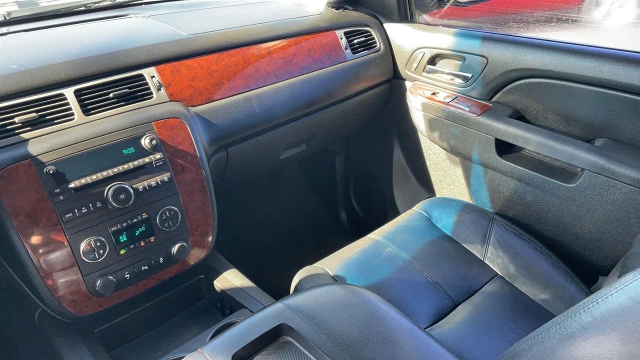 Chevrolet Tahoe  2013