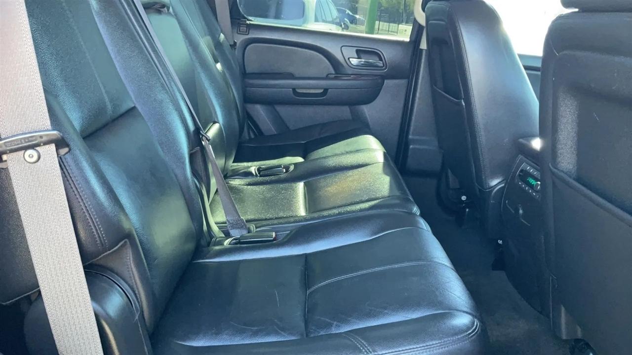 Chevrolet Tahoe  2013