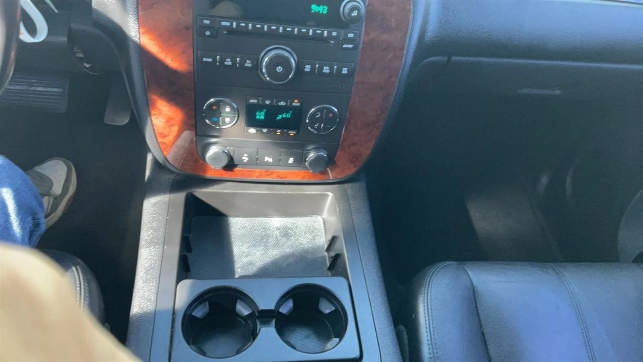 Chevrolet Tahoe  2013