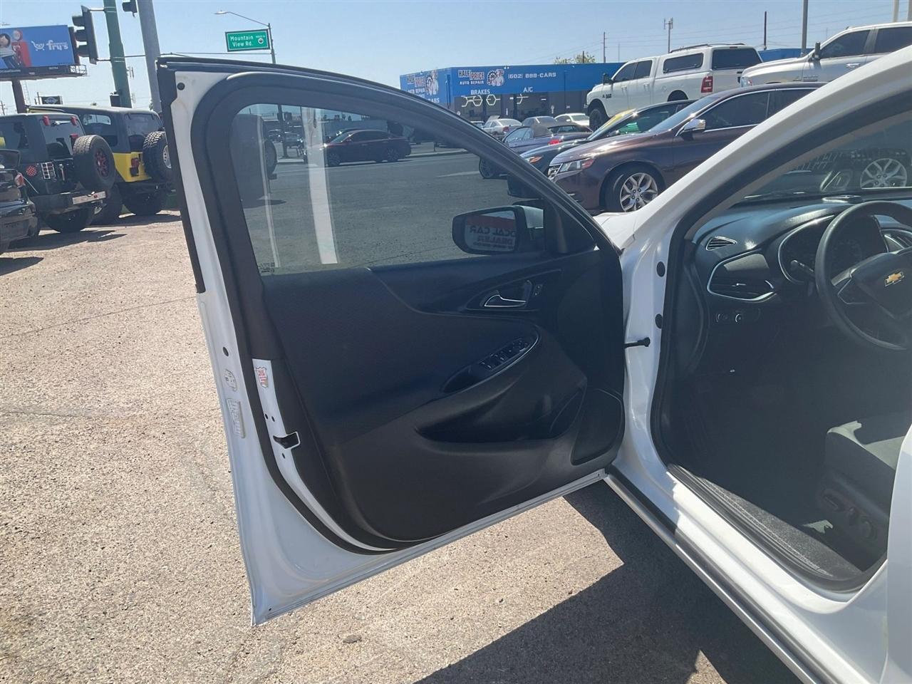 Chevrolet Malibu  2021