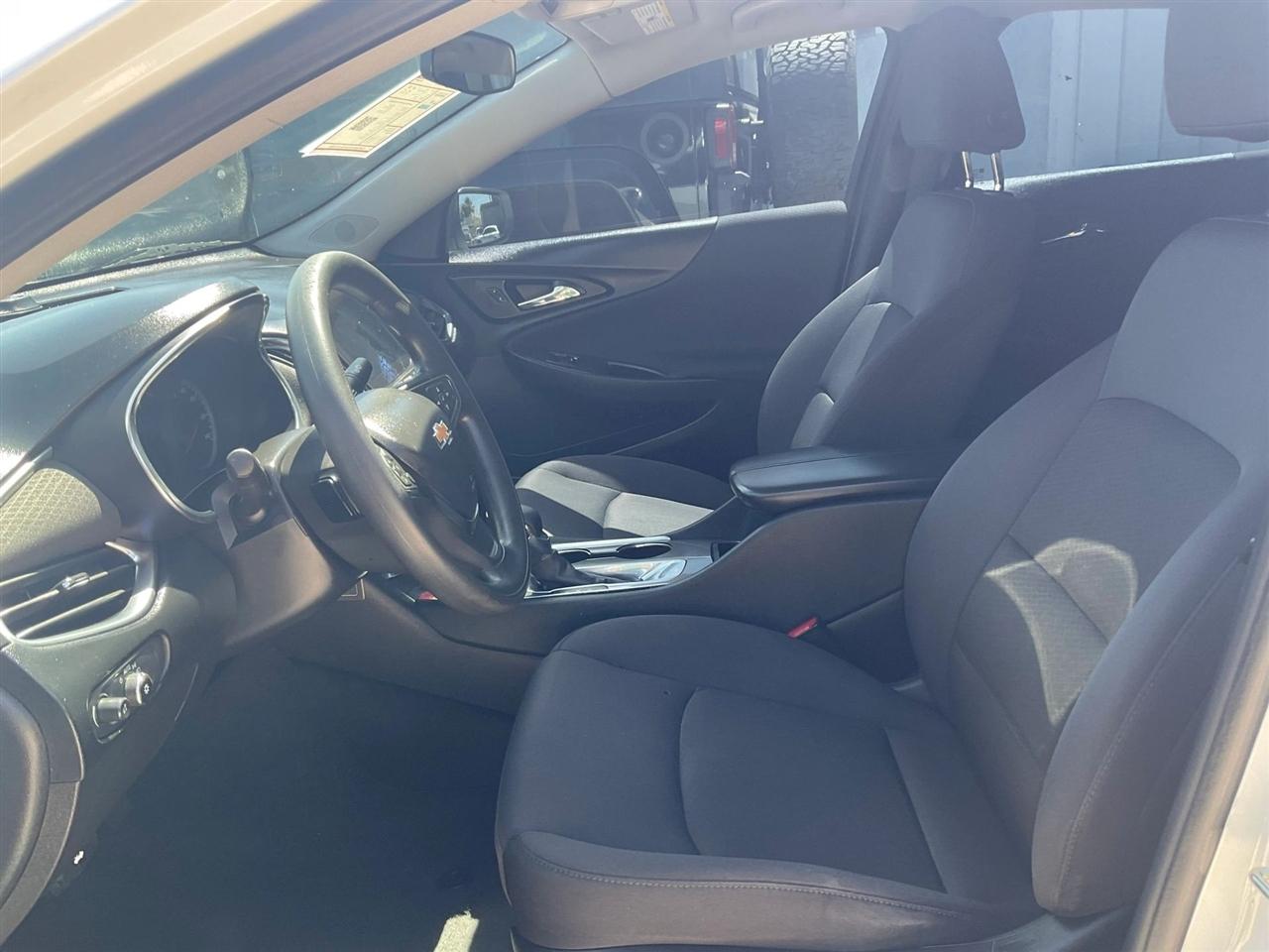 Chevrolet Malibu  2021