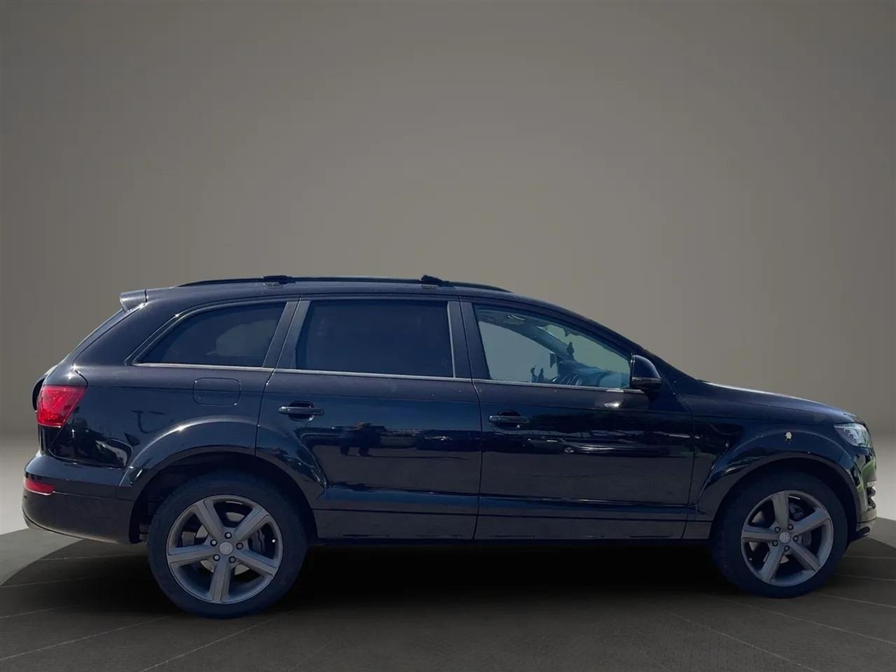 Audi Q7  2015