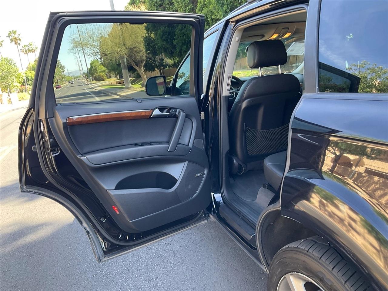 Audi Q7  2015