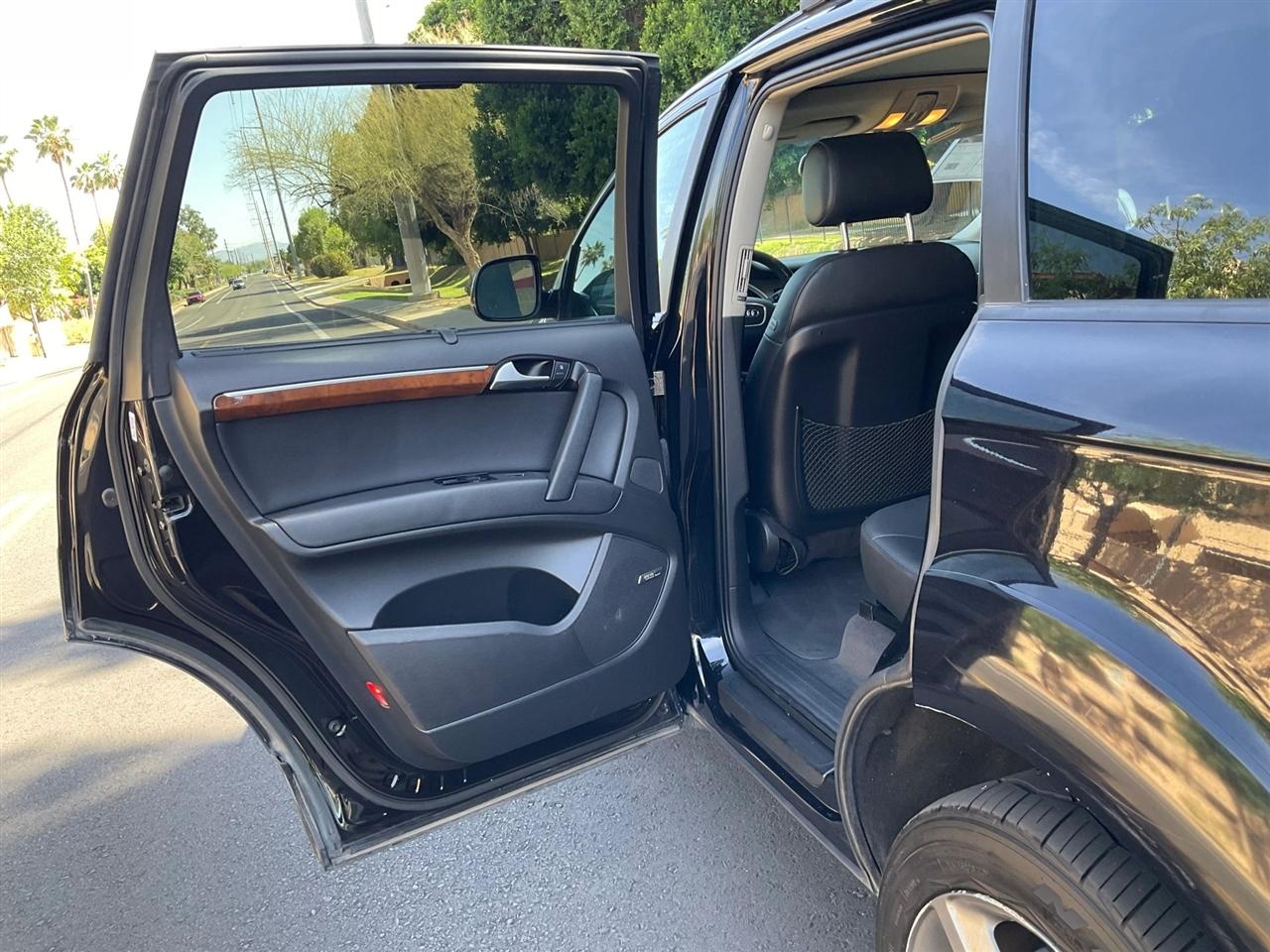 Audi Q7  2015
