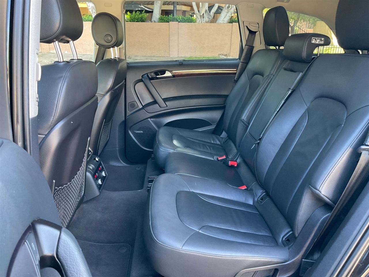 Audi Q7  2015