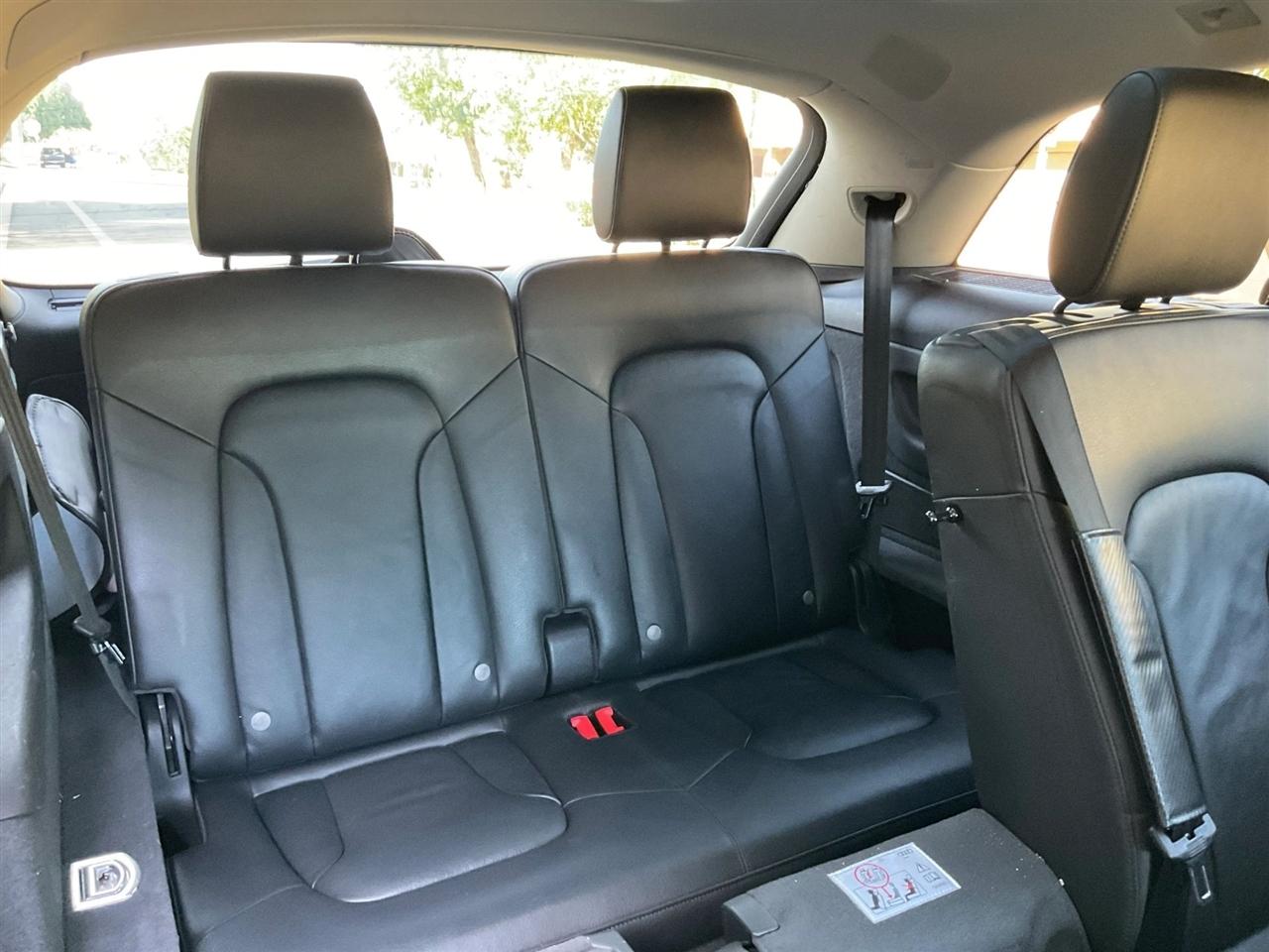 Audi Q7  2015
