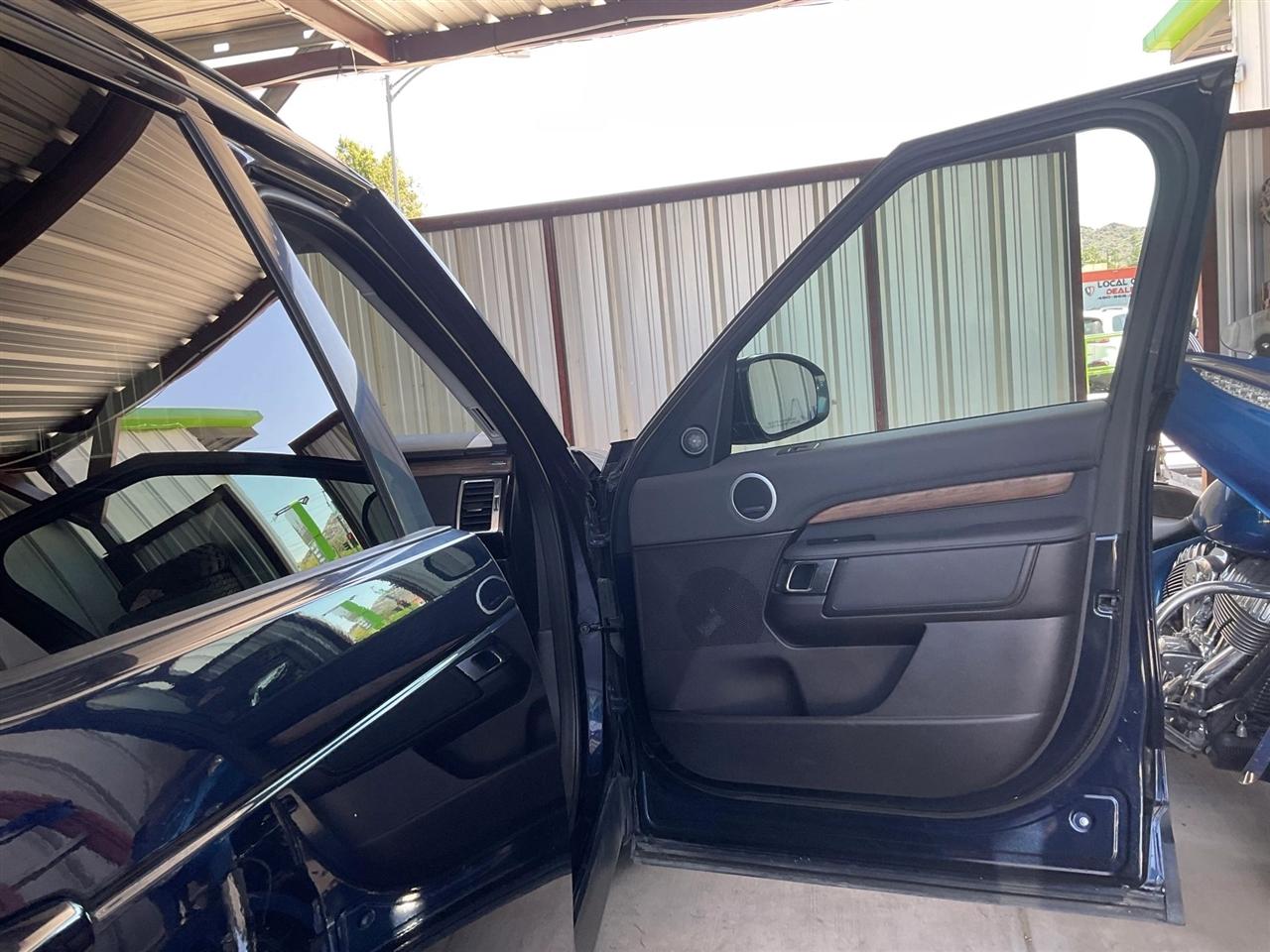 Land Rover Discovery  2018