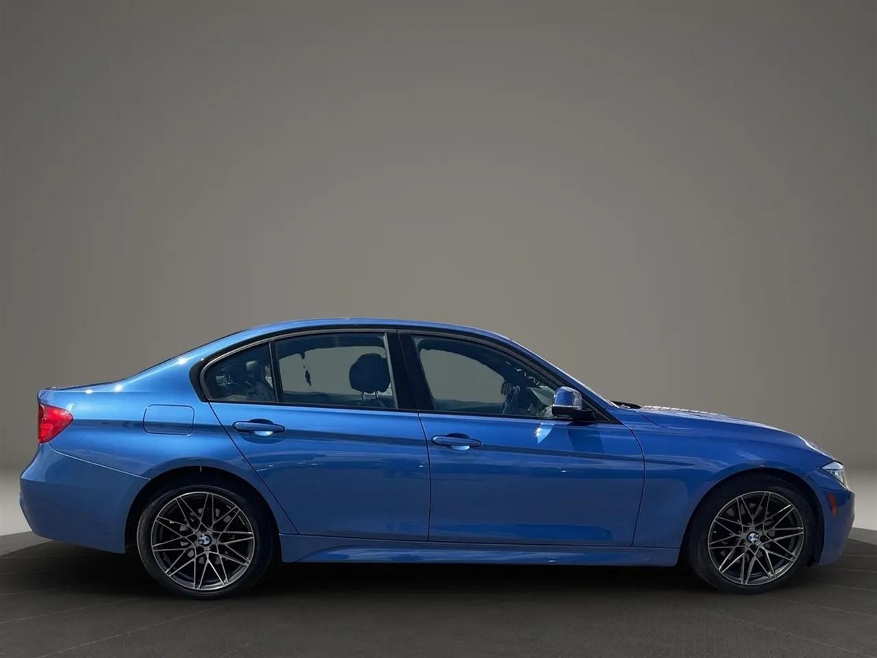 BMW 3-Series  2013