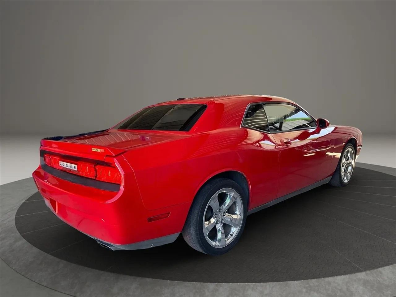 Dodge Challenger  2010