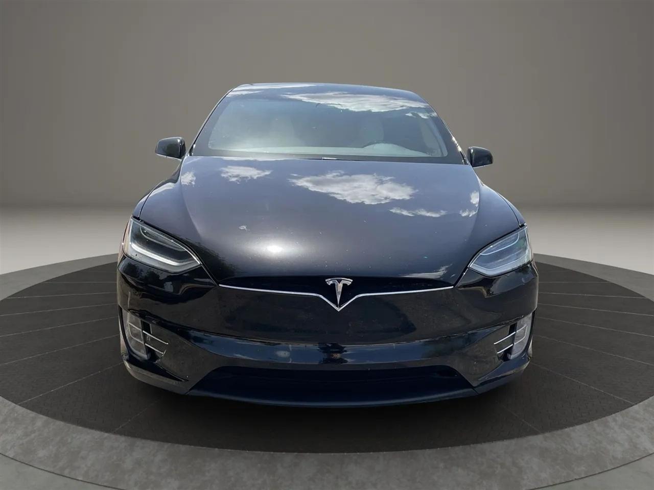 Tesla Model X  2018