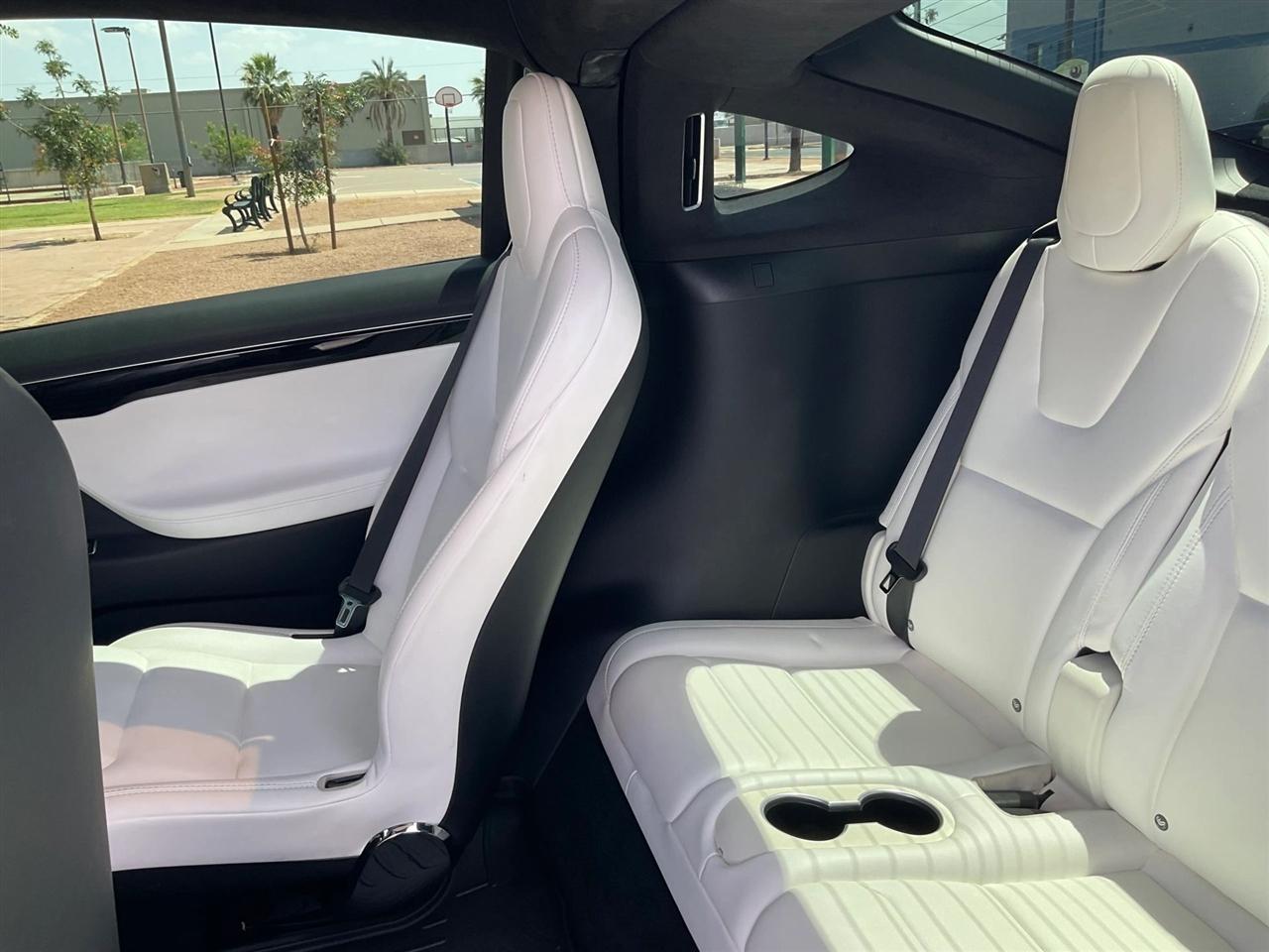 Tesla Model X  2018