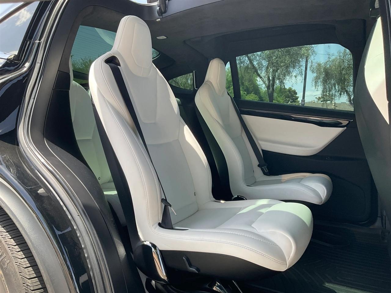 Tesla Model X  2018