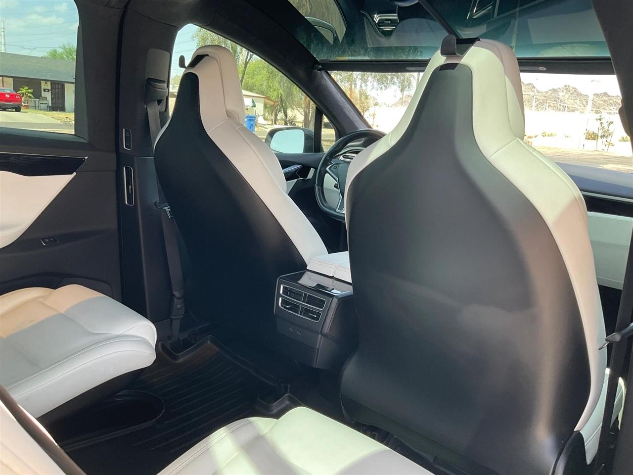 Tesla Model X  2018